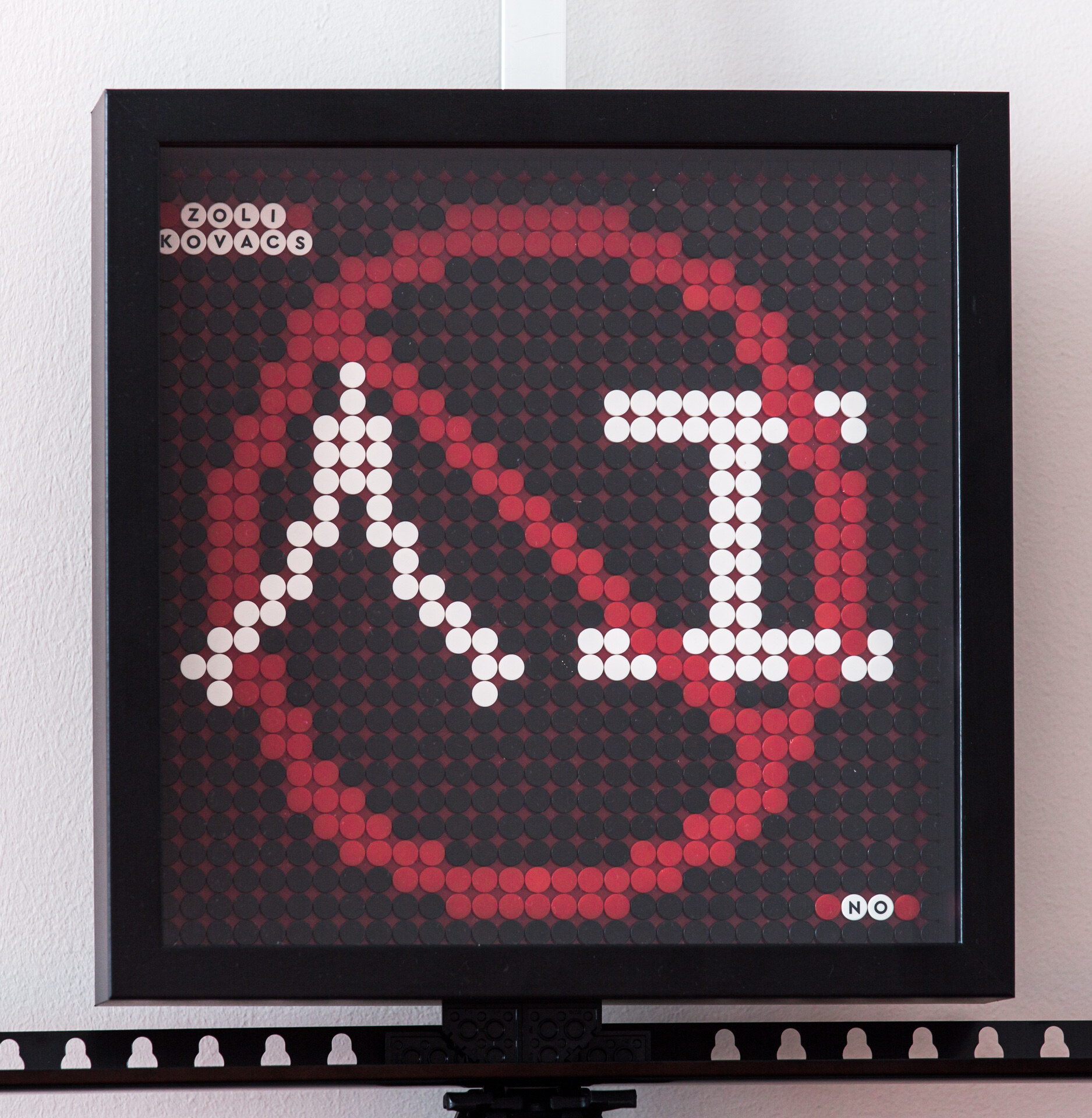 AI / NO AI